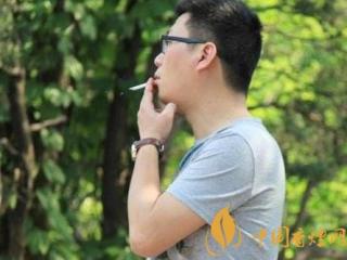 吸剩下的烟头有什么后果 景区控烟问题逐渐加强！