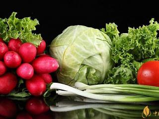 预防抽烟得肺癌，这些食物降低抽烟伤害